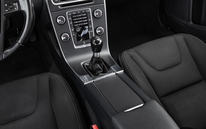 Volvo S60 cena 39900 przebieg: 234506, rok produkcji 2013 z Ostrowiec Świętokrzyski małe 781